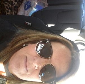 Meet your Posher, Linda